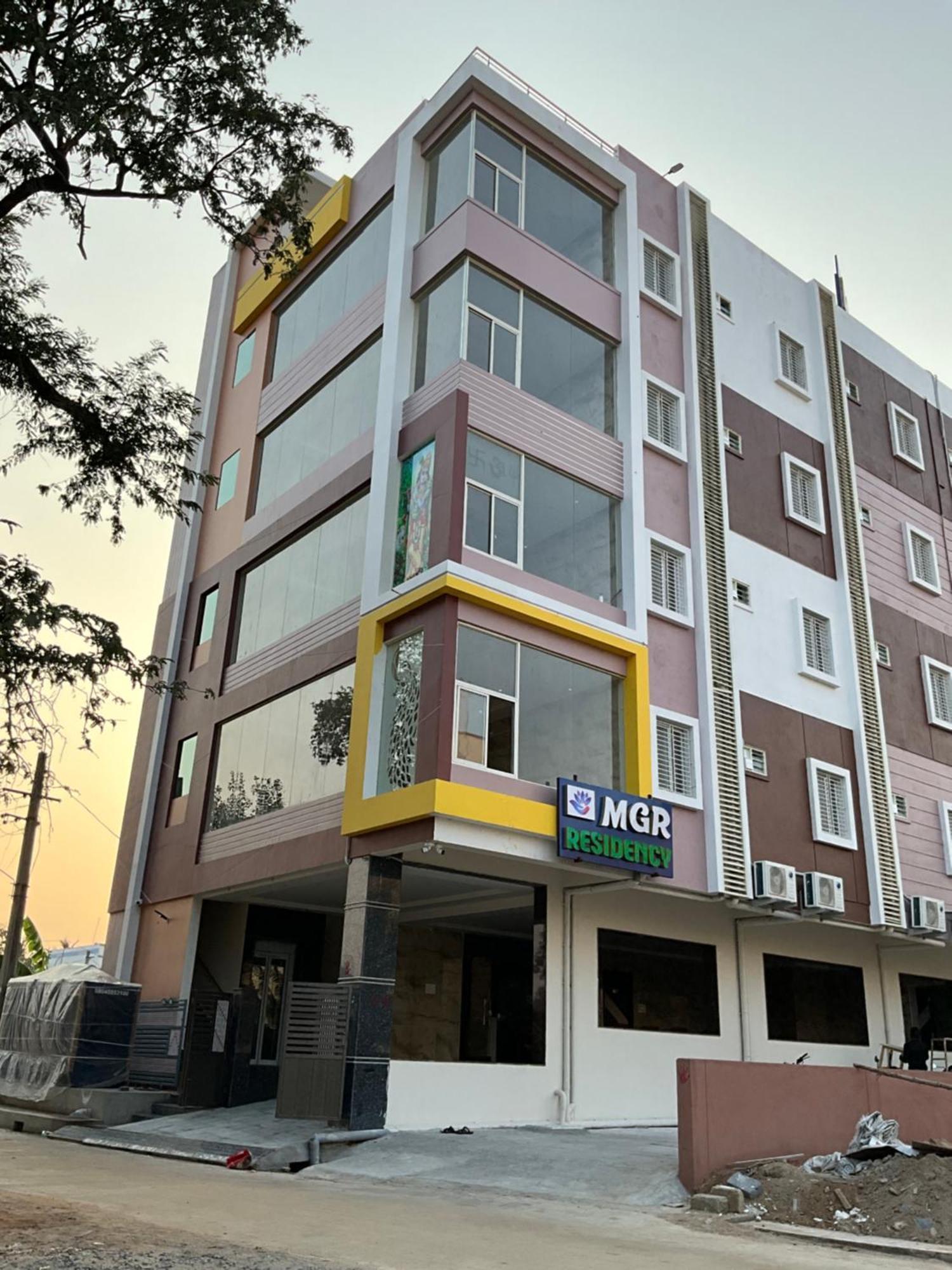シュリーカーラハスティ Mgr Residencyヴィラ エクステリア 写真